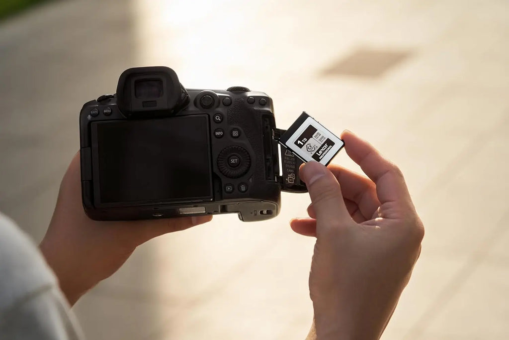 Lexar 1TB Professional CFexpress Type B Silver 4.0 Memory Card Lexar