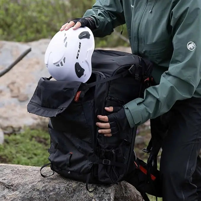 PGYTECH OnePro Focux Camera Backpack 35L Fern Green PGYTECH