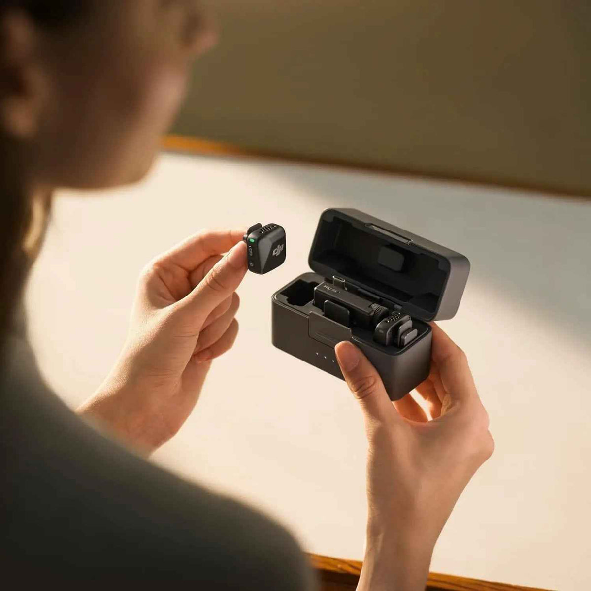 DJI Mic Mini Wireless Microphone System (2TX+1RX)