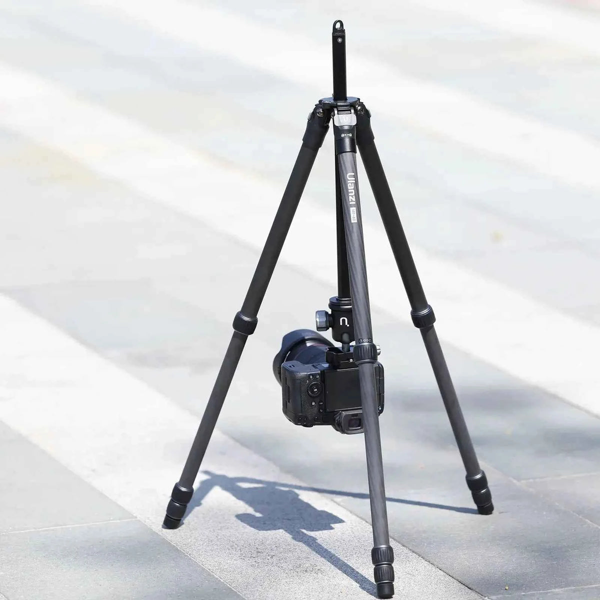 ULANZI MT-60 Carbon Fiber Tripod 63.77" Professional Travel Stand