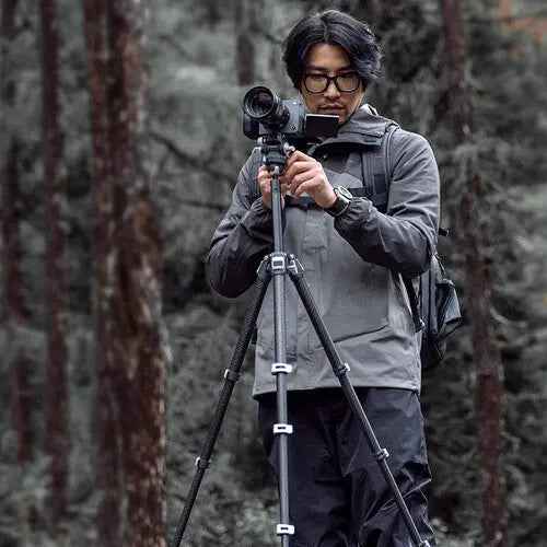 Ulanzi TT09 VideoGo Travel Tripod, 55.91" Carbon Fiber Camera Tripod