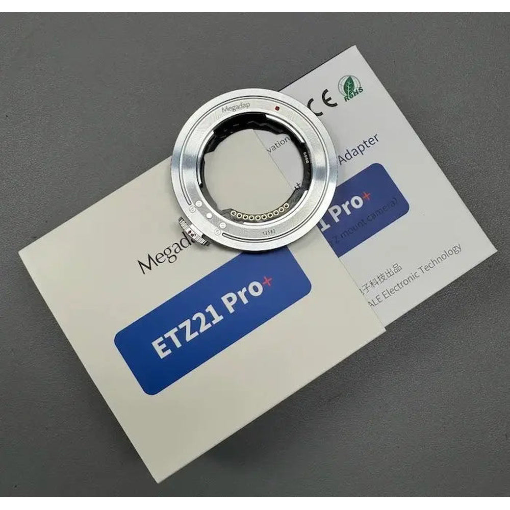 Megadap ETZ21 Pro+ Sony E to Nikon Z autofocus adapter - adapter and retail box