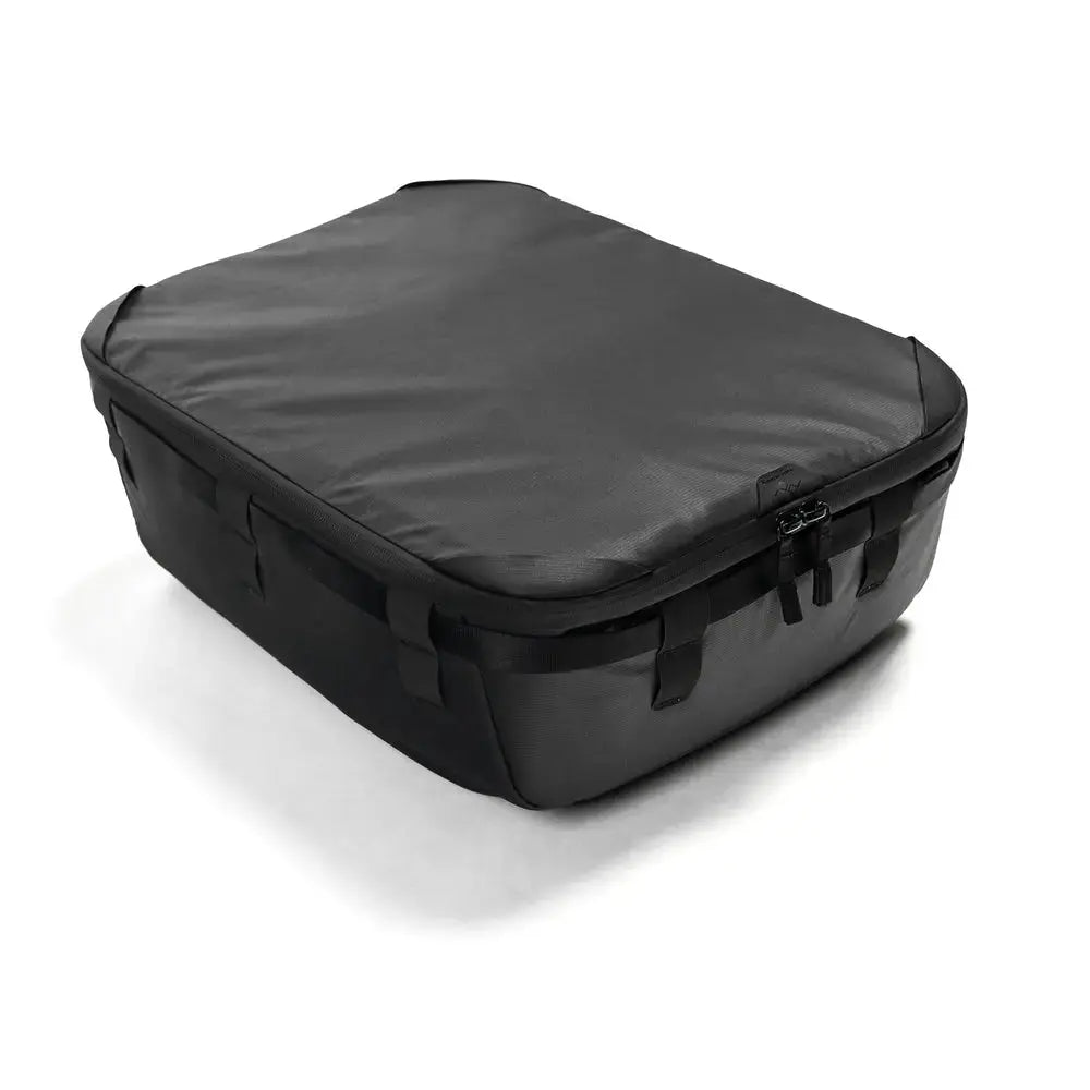 Peak Design Camera Cube v2 Extra Large Camera Bag Insert - Black – Camera Cube v2 Extra Large Black closed product view