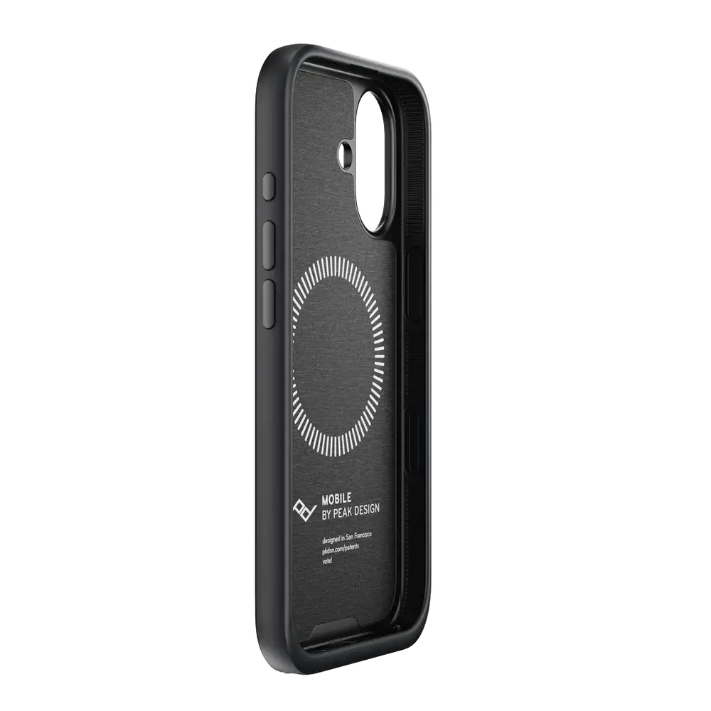 Peak Design Everyday Fabric Case for iPhone 17 - Charcoal – Everyday Case for iPhone 17 Charcoal interior view