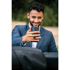 Peak Design Everyday Loop Case for iPhone 14 Plus - Charcoal – Everyday Loop Case in everyday use