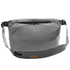 Peak Design Everyday Sling 10L Ash – rear view with padded shoulder strap