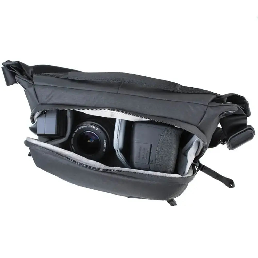 Peak Design Everyday Sling 3L v2 Crossbody Camera Bag – Everyday Sling 3L v2 Black open interior with camera gear