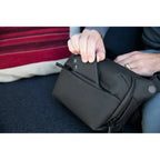 Peak Design Everyday Sling 3L v2 Crossbody Camera Bag – Everyday Sling 3L v2 Black lifestyle detail