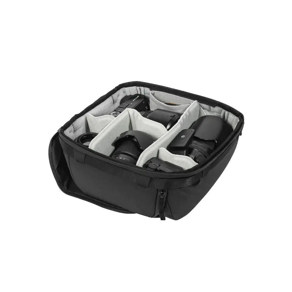 Peak Design Floating Pocket Internal Organizer for Camera Cubes - Black – Camera Cube V2 interior with grey dividers…
