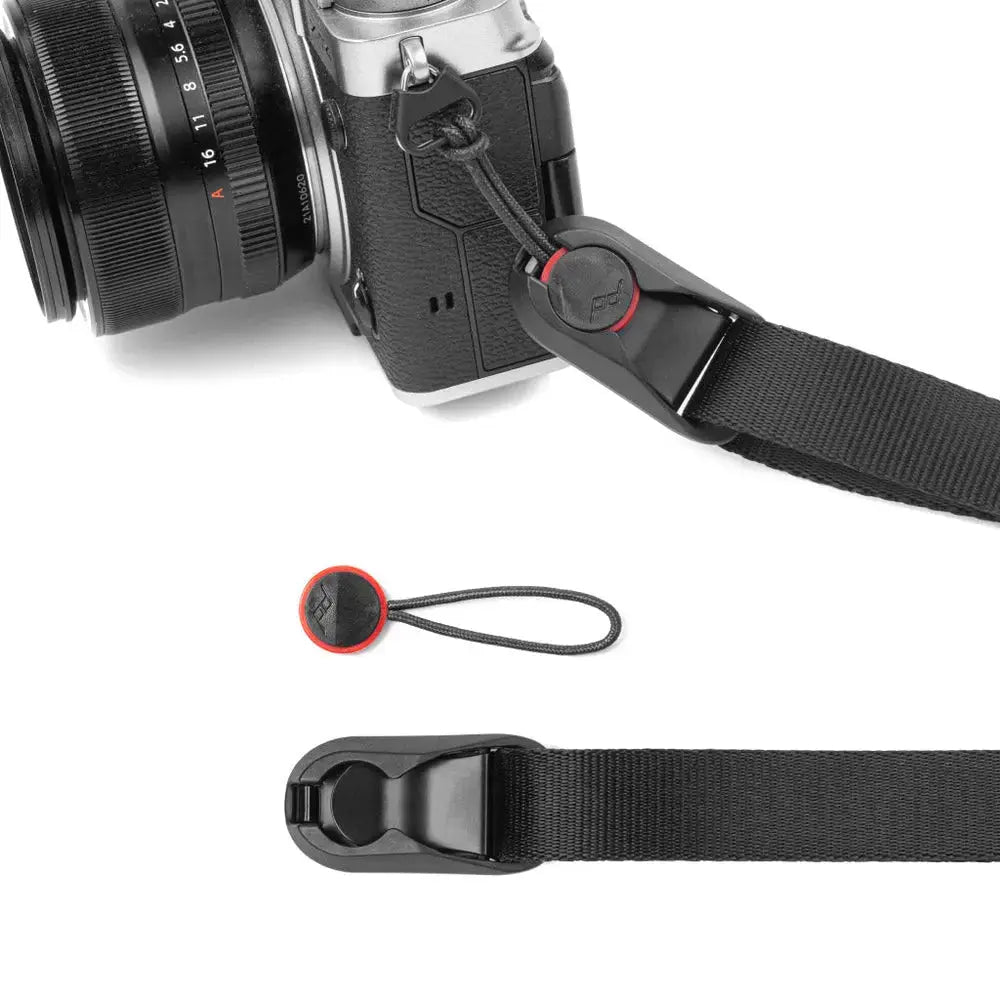Peak Design Leash Camera Strap Ultralight Quick-Connecting – Leash Black Anchor Link camera connection detail