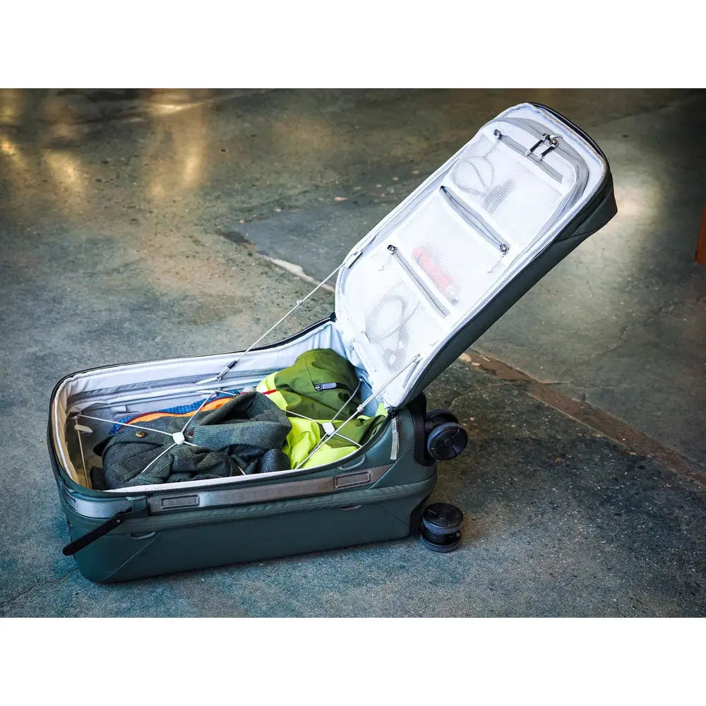 Peak Design Roller Pro Carry-On Rolling Luggage Suitcase – Roller Pro Carry-On open interior packing view