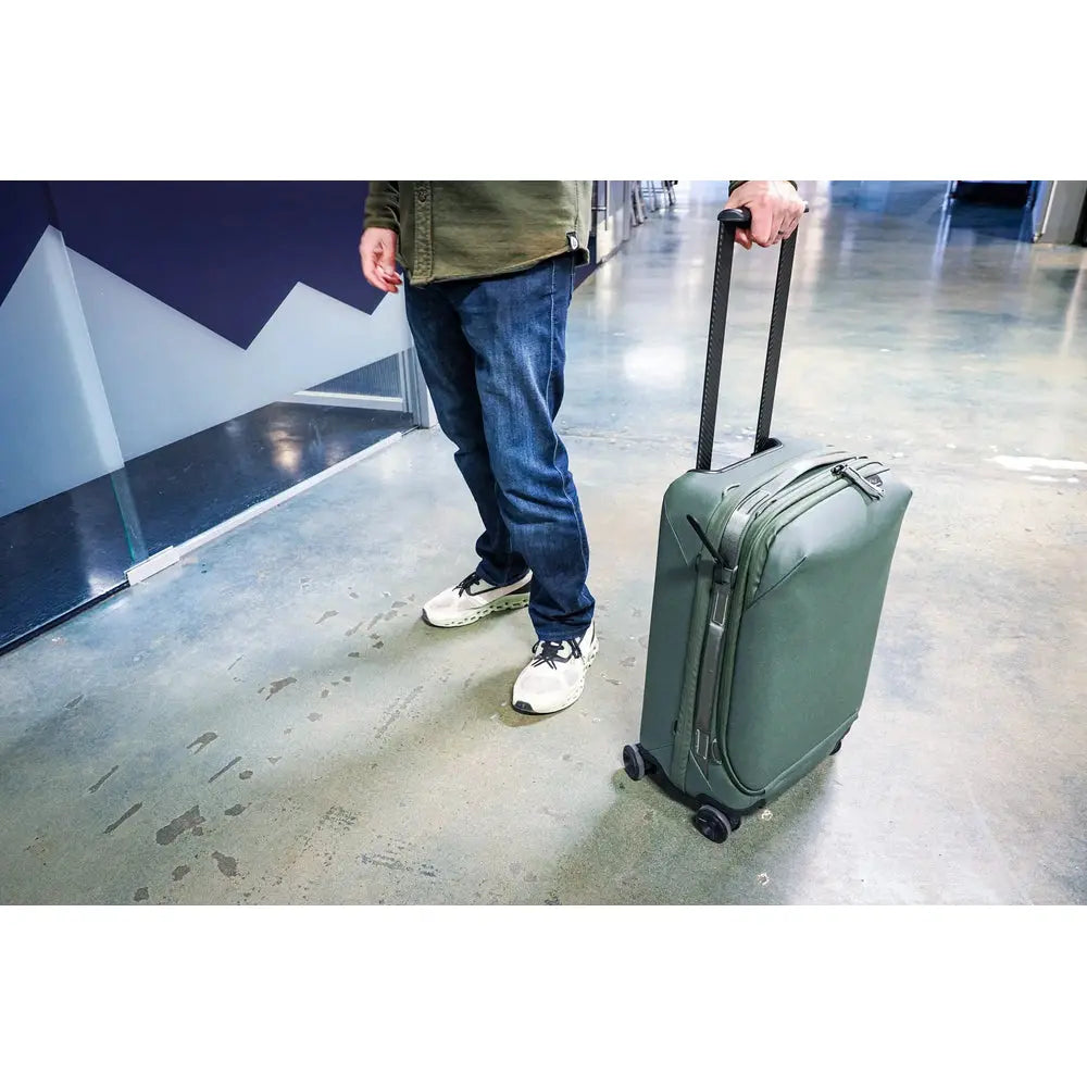 Peak Design Roller Pro Carry-On Rolling Luggage Suitcase – Roller Pro Carry-On rolling luggage lifestyle view
