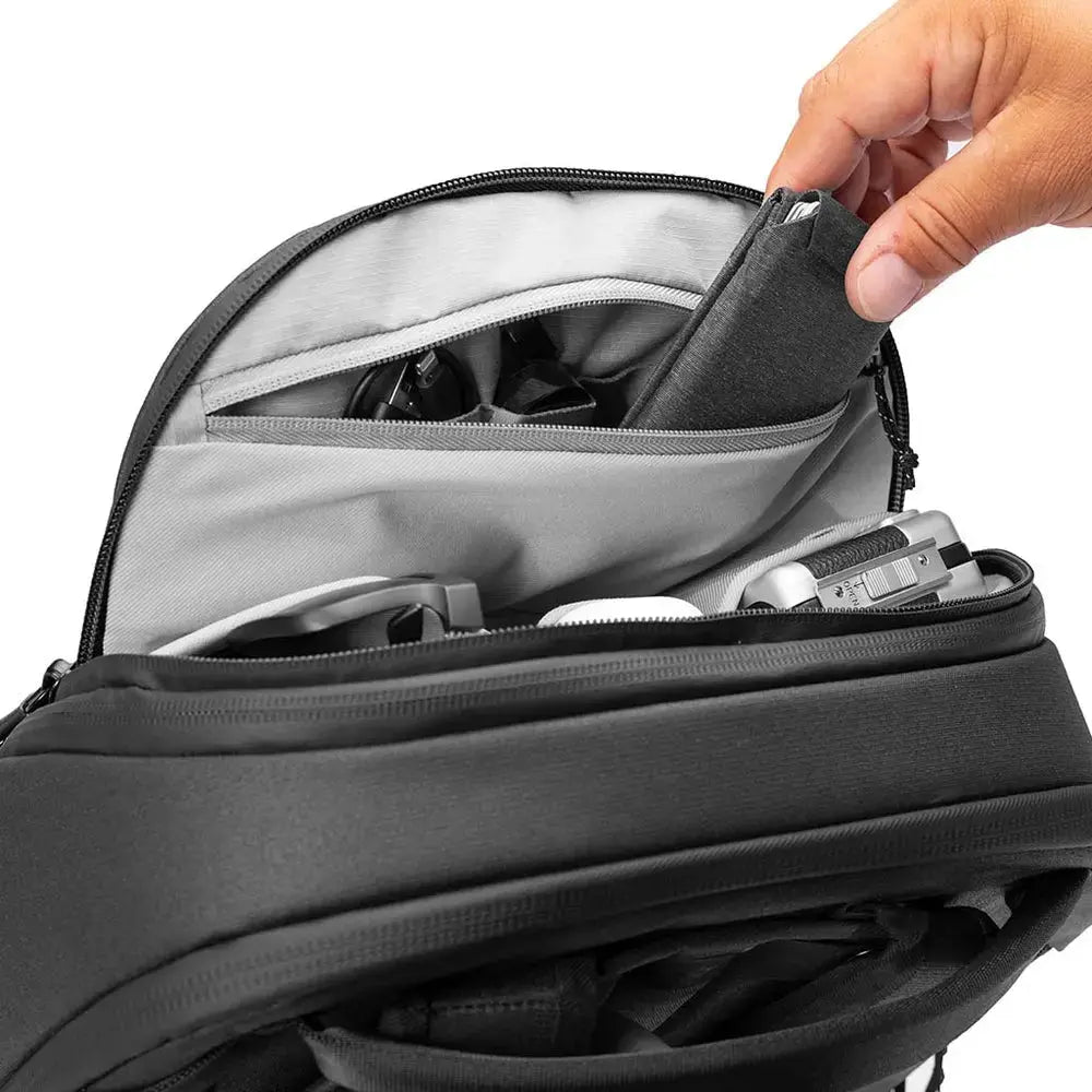 Peak Design Travel Backpack 30L Carry-On Bag – Travel Backpack 30L Black organizer pocket detail