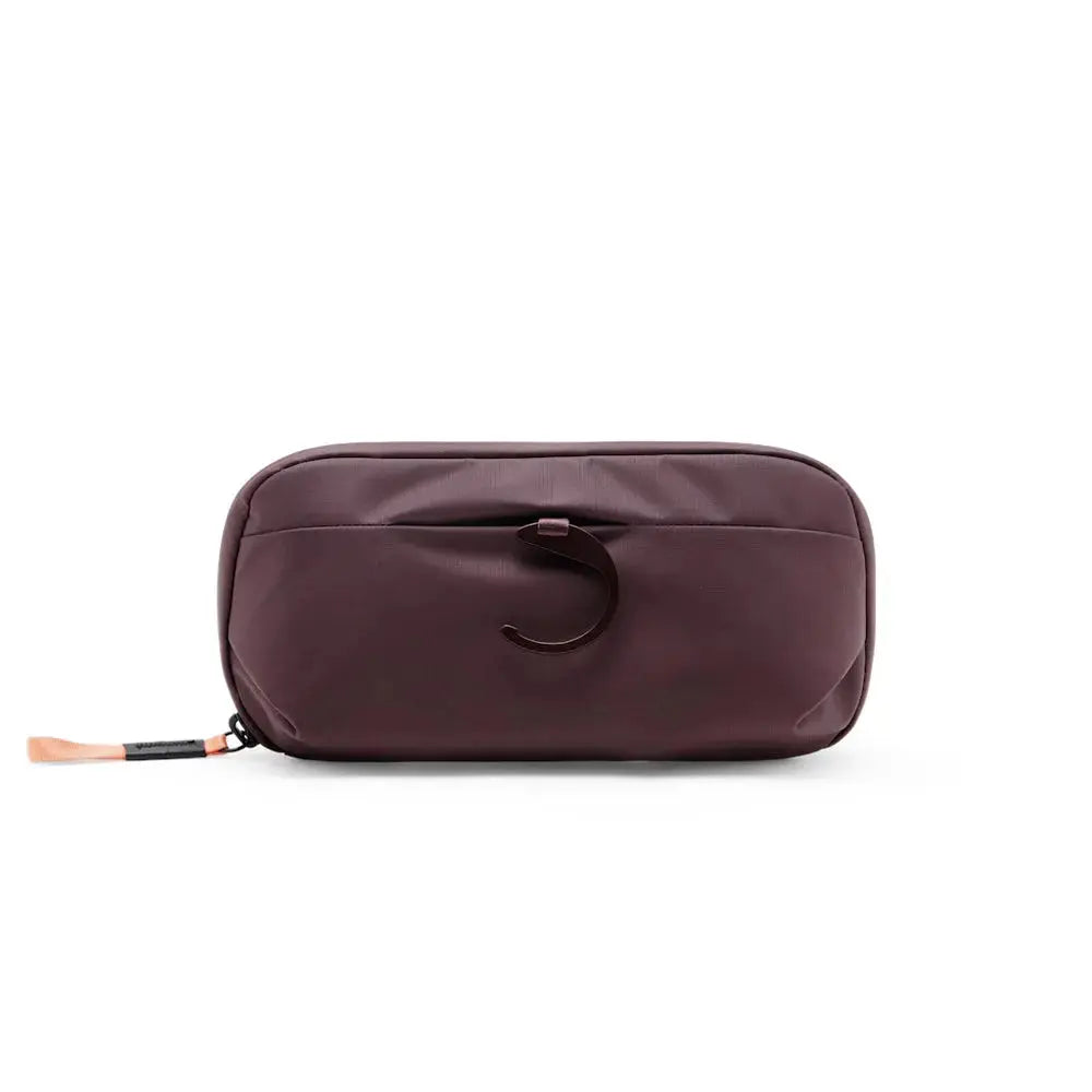 Peak Design Wash Pouch Small Toiletry Bag – Wash Pouch Small Eclipse hanging hook detail