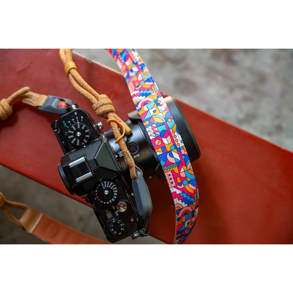 PGYTECH Camera Shoulder Strap Air Modern Art quick-release attachment detail