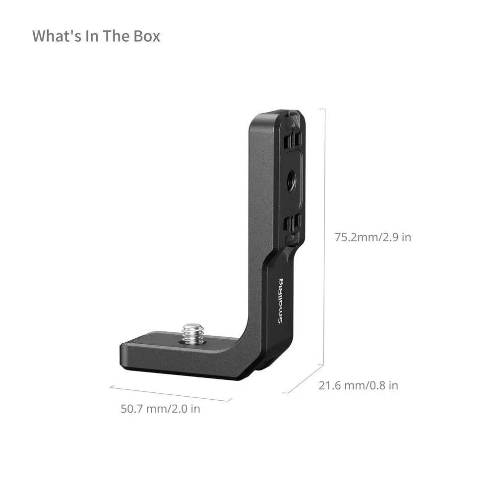 SmallRig 5824 vertical-to-horizontal adapter fitted to compatible Insta360 360 camera for horizontal shooting