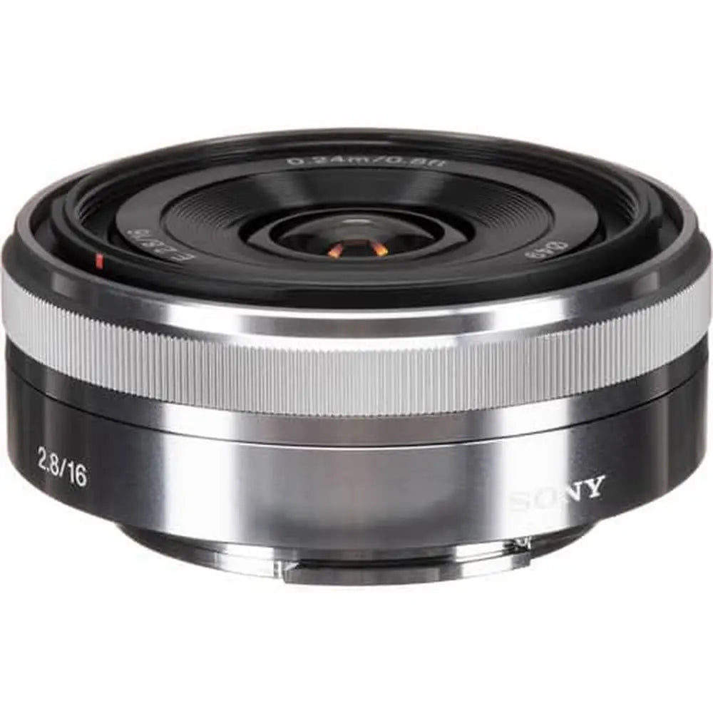 Sony E 16mm f/2.8 Pancake Wide Angle Lens – product view 2