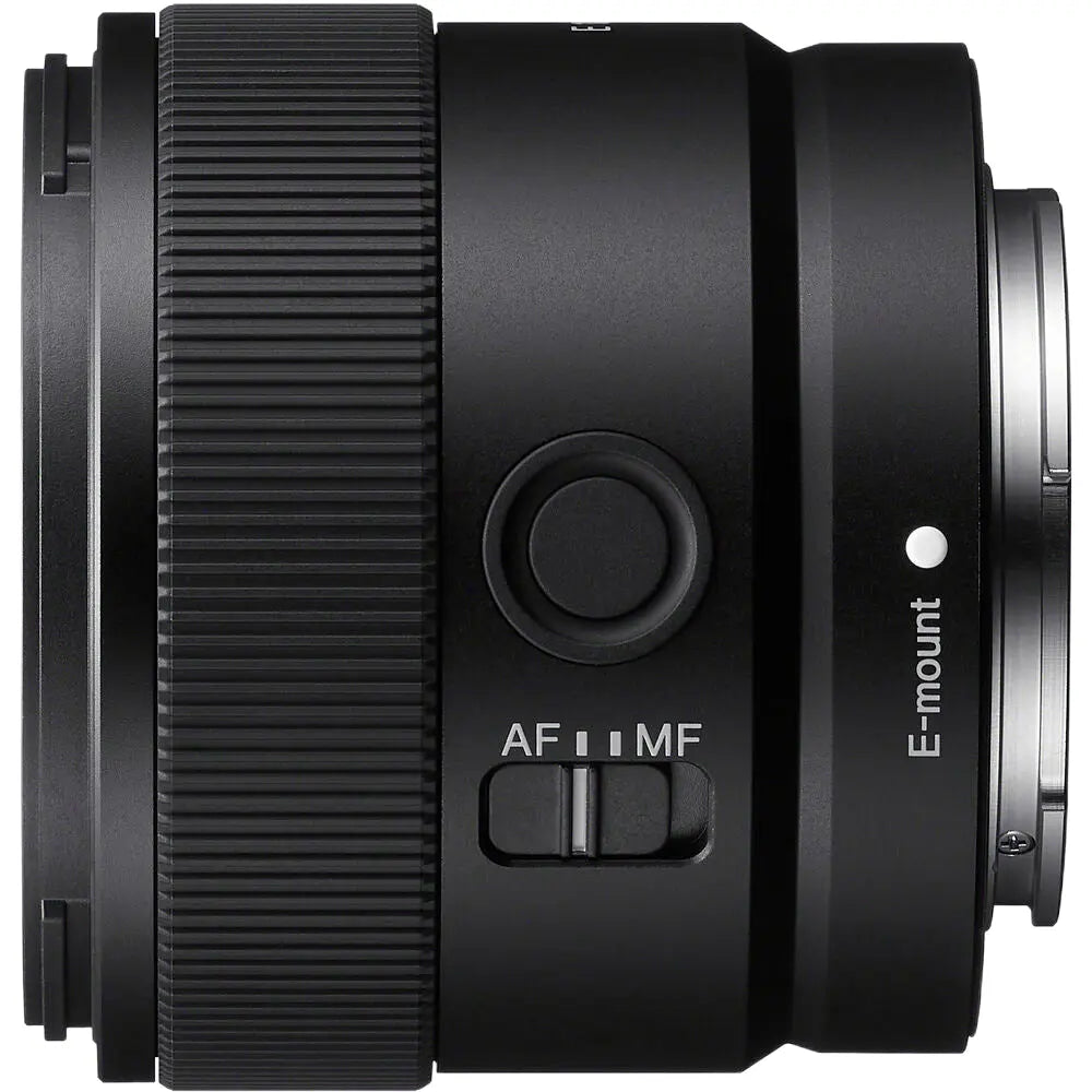 Sony E 11mm f/1.8 Ultra-Wide Angle Lens – product view 1