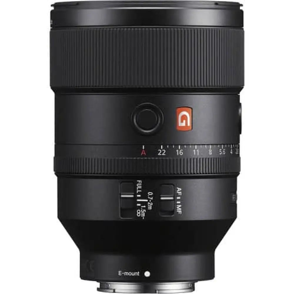 Sony FE 135mm f/1.8 GM Telephoto Prime Lens – product view 3