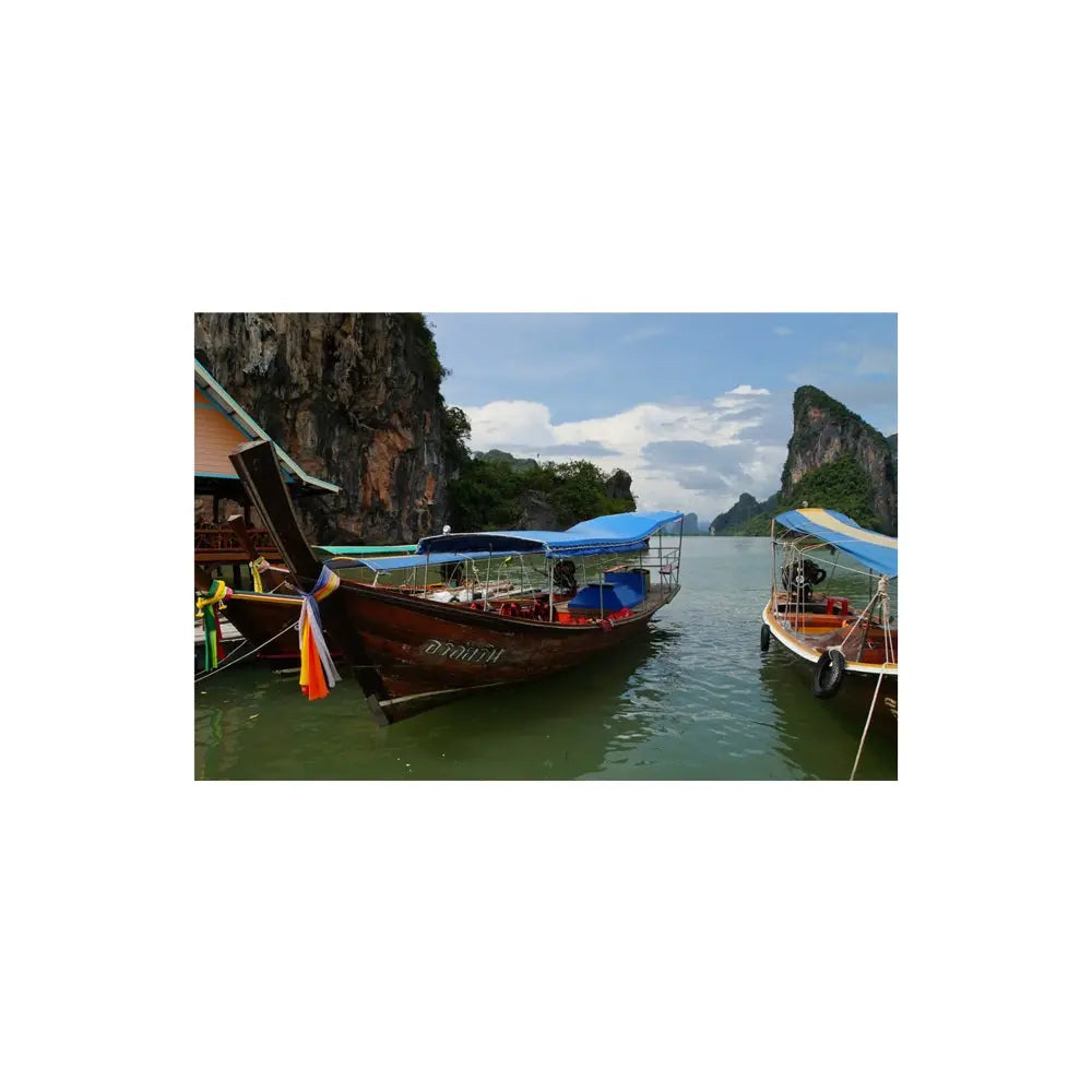 Travel scenery sample photograph featured by Sony for the SEL18200LE lens