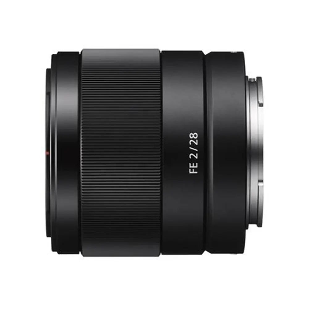 Sony FE 28mm f/2 Wide-Angle Prime Lens – product view 1