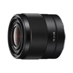 Sony FE 28mm f/2 Wide-Angle Prime Lens – product view 3
