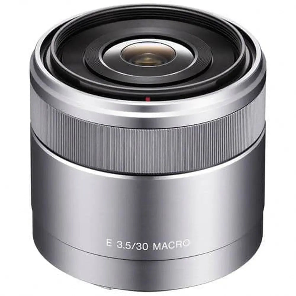 Sony E 30mm f/3.5 Macro Lens – product view 1
