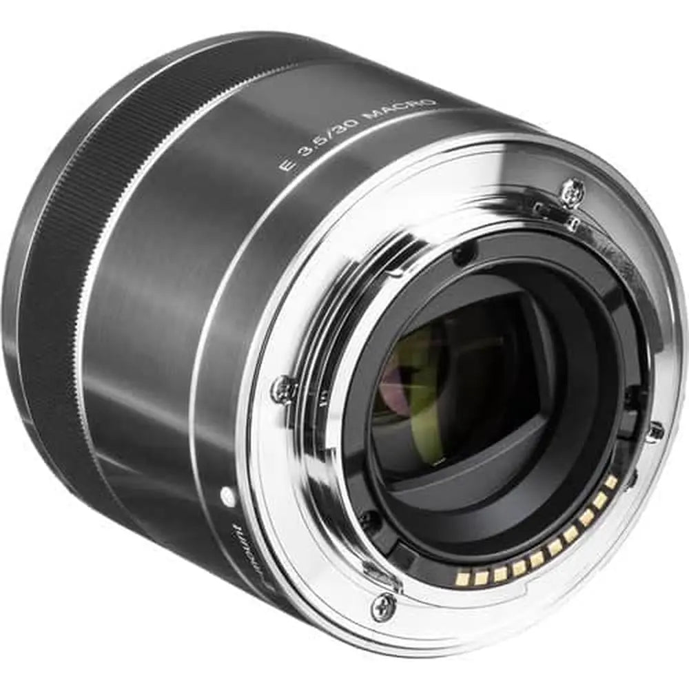 Sony E 30mm f/3.5 Macro Lens – product view 2