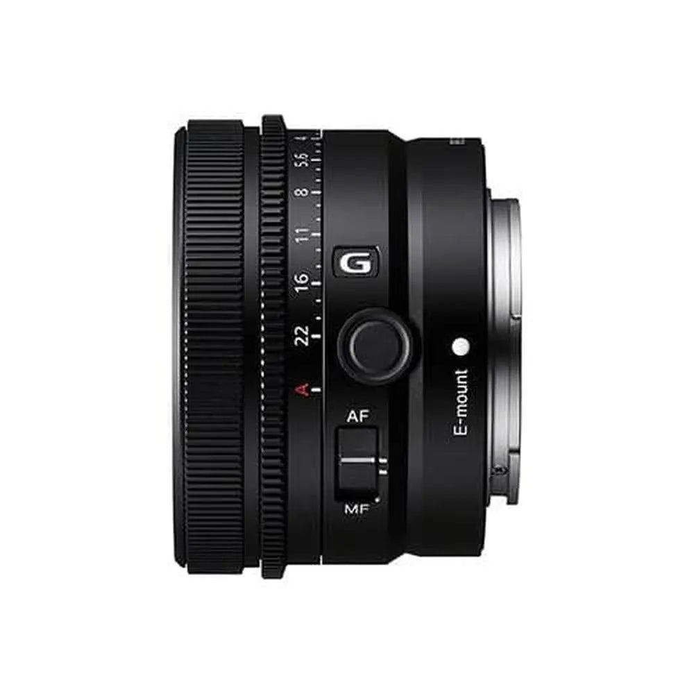 Sony FE 40mm f/2.5 G Compact Prime Lens – product view 3