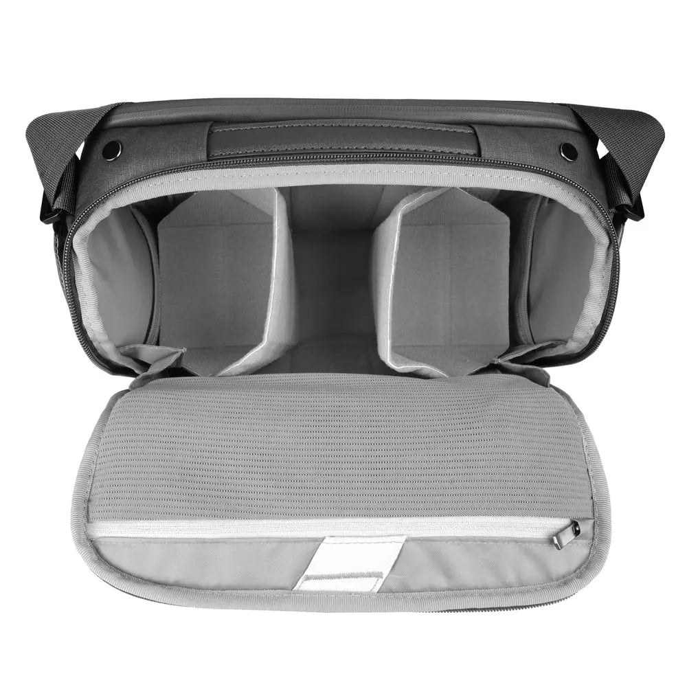 Vanguard Photo Video Bag VEO Metro S7L - Black — product details and alternate view