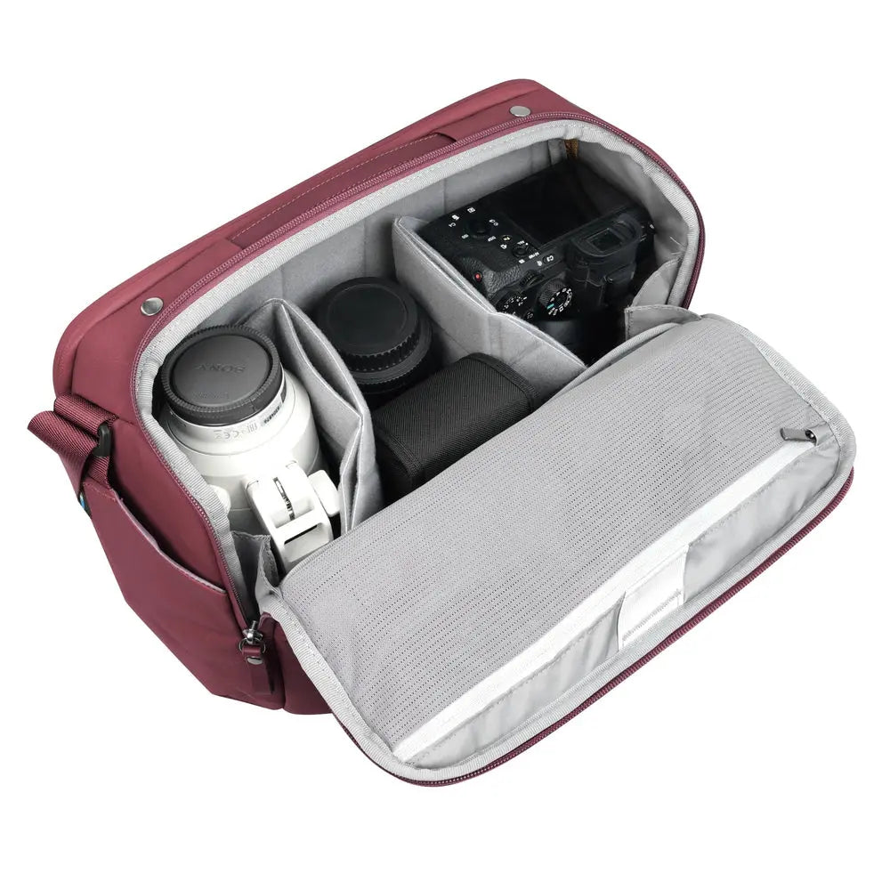 Vanguard Photo Video Bag VEO Metro S9L - Burgundy — product details and alternate view