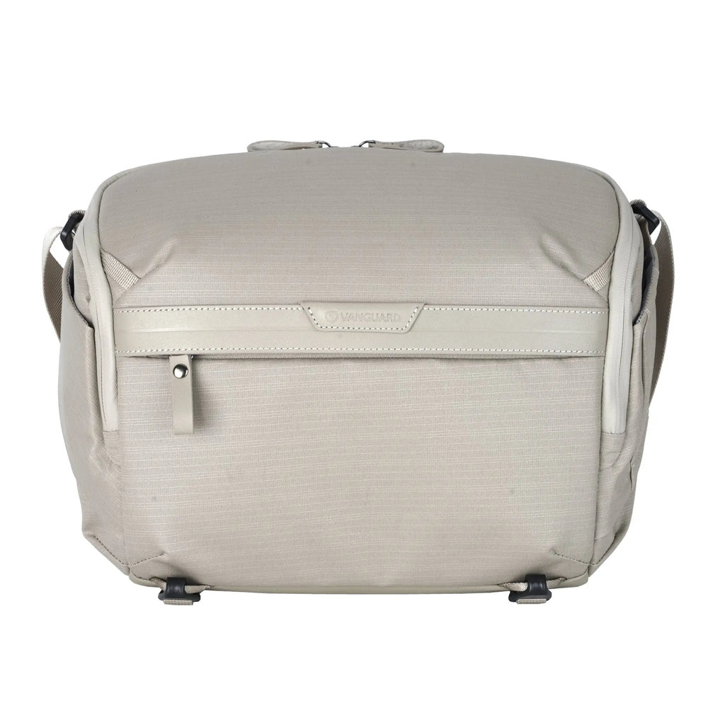 Vanguard VEO Metro S7L CM cream 7-litre camera shoulder bag, exact cream color front view on white background