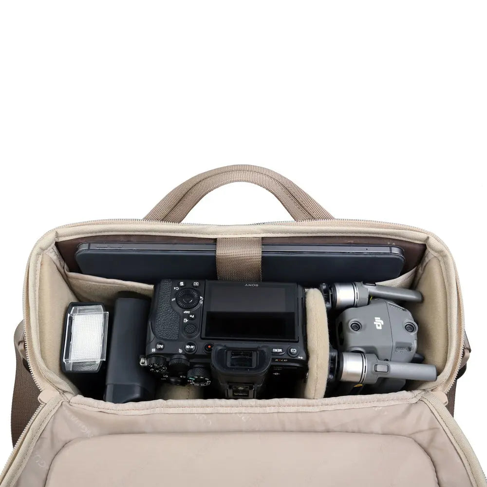 Vanguard Veo Range 32M Camera Messenger Bag Beige — product details and alternate view